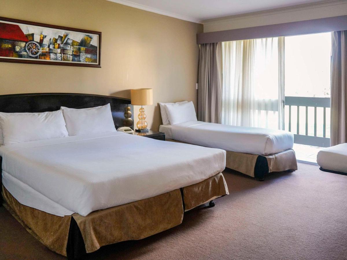 Отель Breakfree Wirrina Cove Экстерьер фото